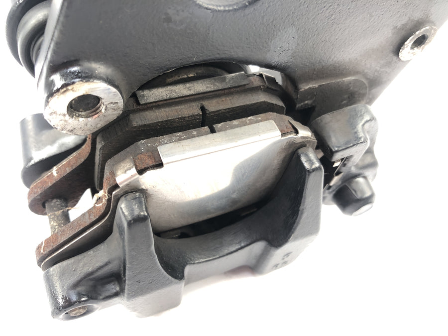 Honda CB 750 RC42 [1996] - brake caliper at the back with anchor plate