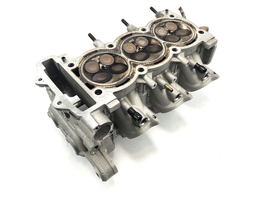 Triumph Daytona 955i T595N [2003] - cylinder head valve head motor block head
