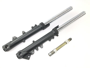 Triumph Sprint ST 1050 [2005] - fourche de suspension TELEGABEL FORK avec essieu avant