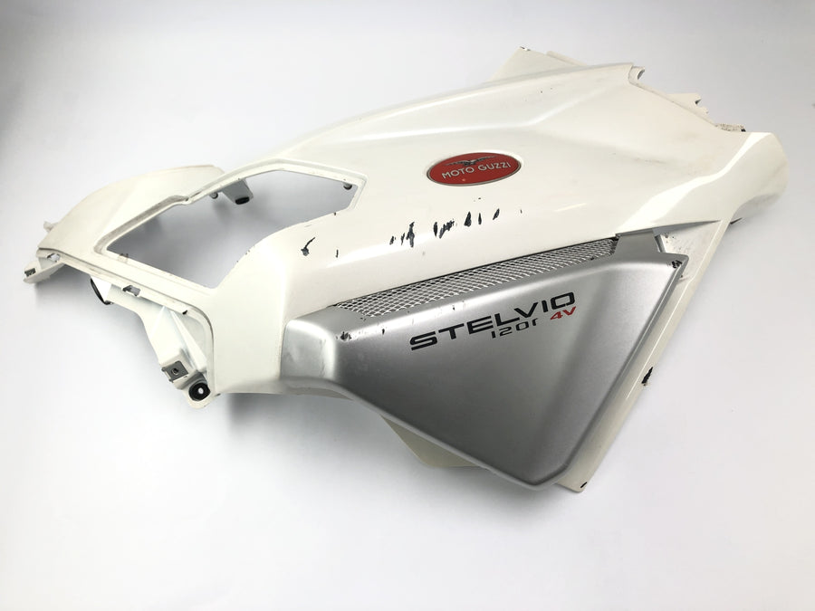 Moto Guzzi Stelvio 1200 4V [2009] - Parte laterale coperta sulla parte di spostamento destro