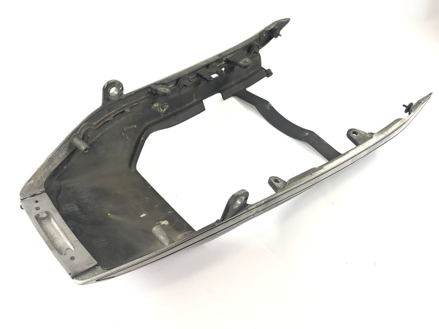 Honda CBX 650 E RC13 [1983] - Copertura del telaio del rivestimento posteriore dietro