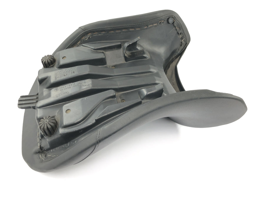 BMW R 1100 RT 259 [1999] - Driver's seat bench saddle at the front