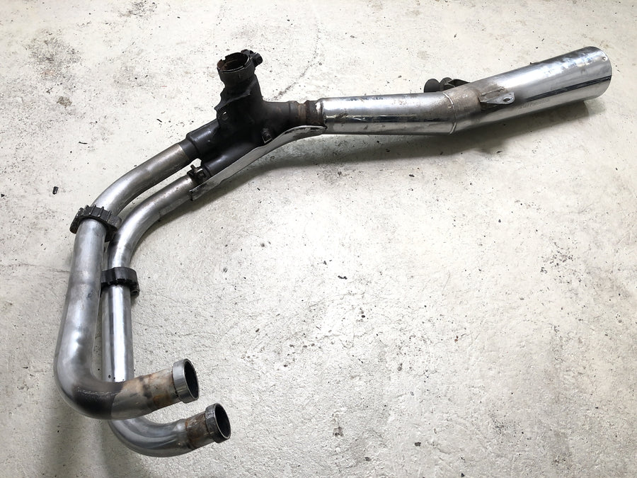 Honda CBX 650 E RC13 [1983] - Muffler d'échappement à gauche