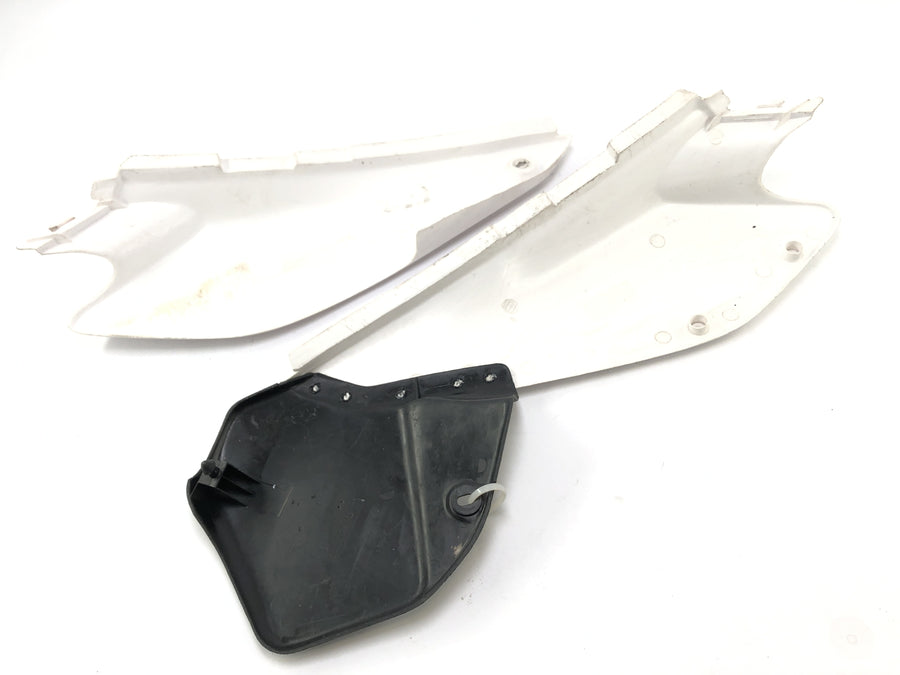 Yamaha DT 125 DE06 [2005] - Seitenverkleidung rechts und links