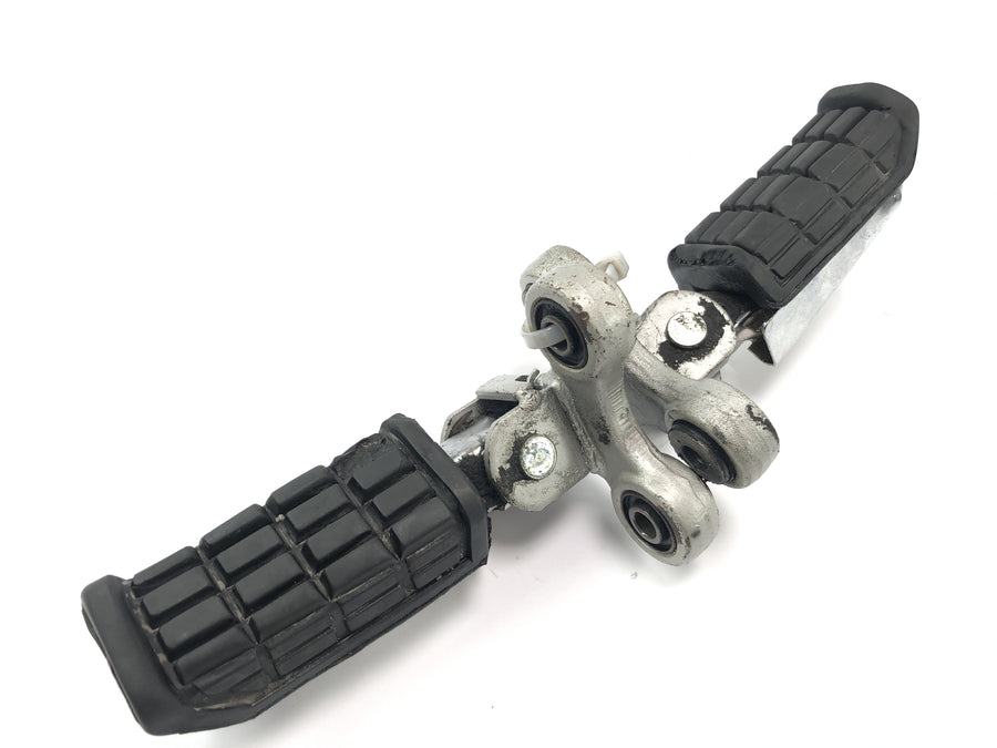 Yamaha FJ 1100 47E [1985] - driver's footrests left and right