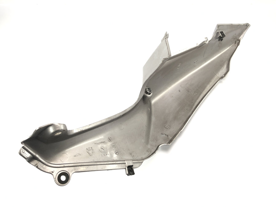 Triumph Daytona 955i T595N [2003] - rear cladding right cladding silver