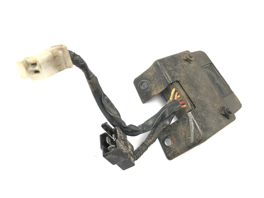 Suzuki DR 350 SK42B [1991] - Controller di controllo della carica del regolatore del regolatore di tensione