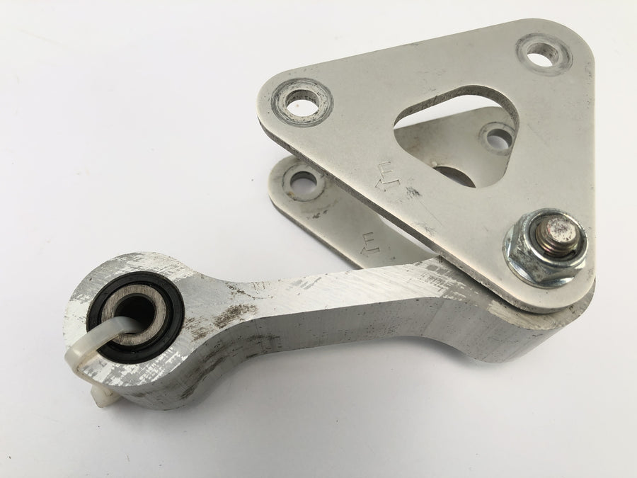 Honda CBR 900 RR SC28 [1994] - Système de liaison à ressort Système Swinging Lever