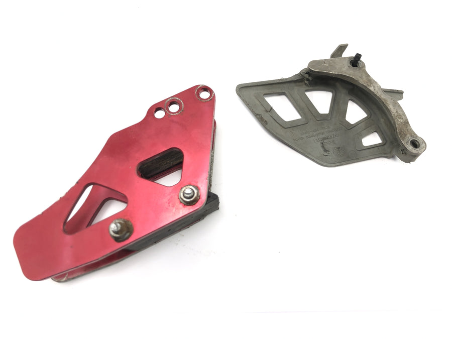 Honda CRF 450 R [2007] - Ritzelabdeckung mit Kettenschutz Kettenführung Kettenleiter