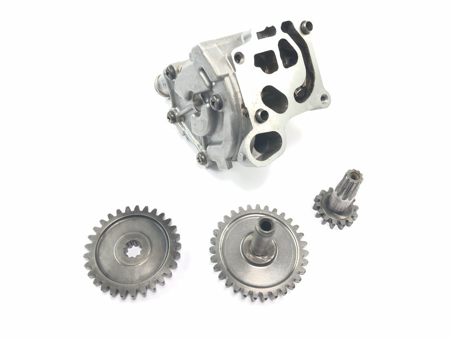 Triumph Tiger 900 T400 [1998] - Oil pump with drive