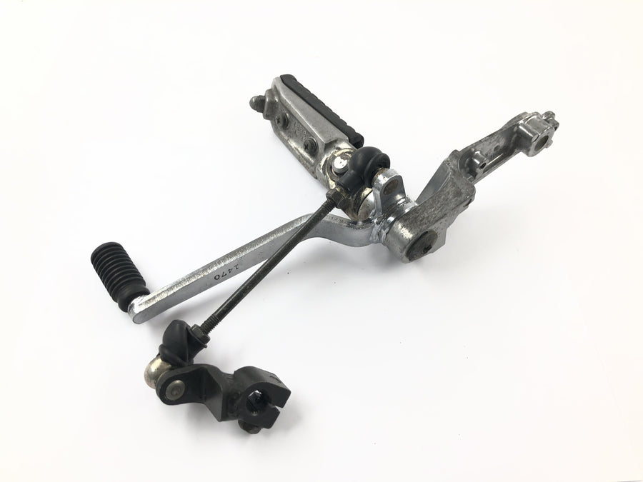 Kawasaki ZRX 1200 S ZRT20A [2001] - Front left footrest system with shift lever and shift linkage driver footrest