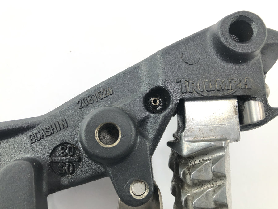 Triumph Sprint ST 1050 [2005] - Soziusfußraste links mit Halter Fußraste Beifahrer