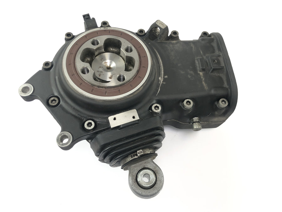 Moto Guzzi Stelvio 1200 8V [2016] - transmission finale par arbre à transmission arrière CARC