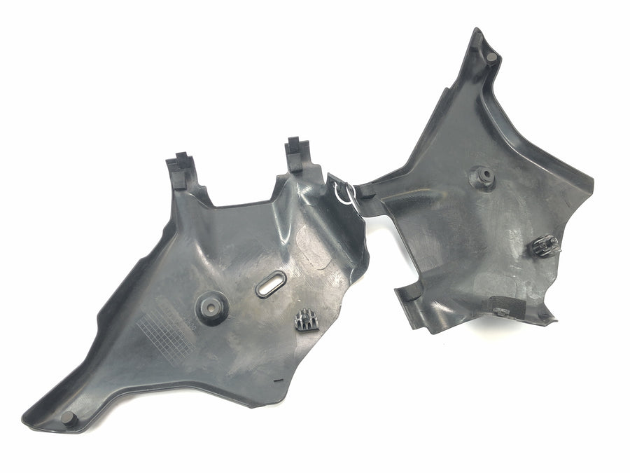 Suzuki VZ 1500 WVCU [2011] - steering head cover left and right