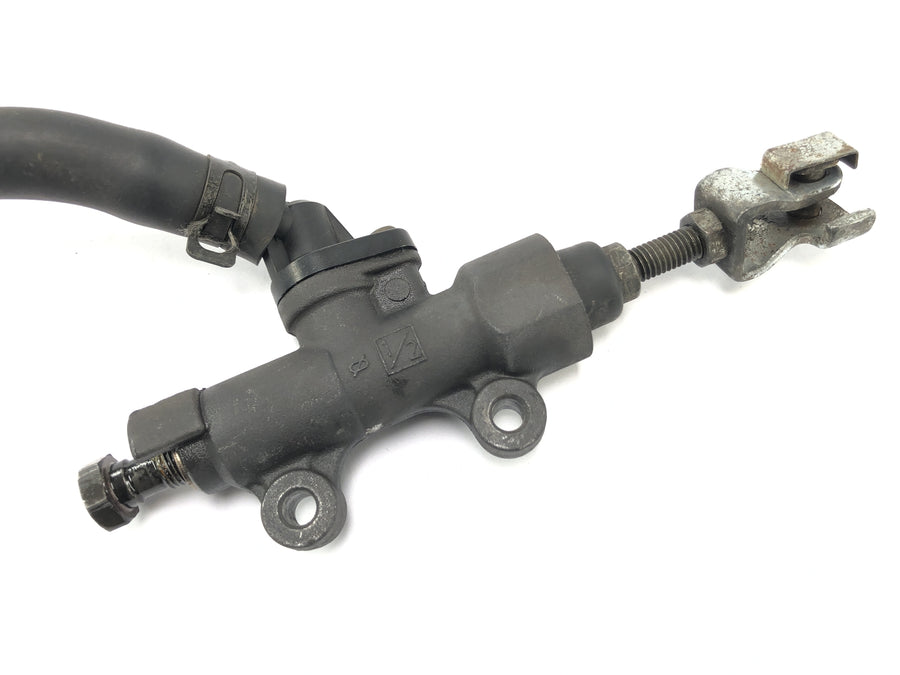 Honda NSR 125 JC22 [1998] - Pompe de frein à l'arrière du cylindre de frein principal