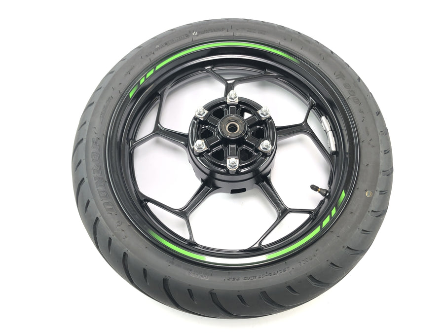 Kawasaki Ninja 125 BX125B [2024] - rear wheel tire rim aluminum rims behind