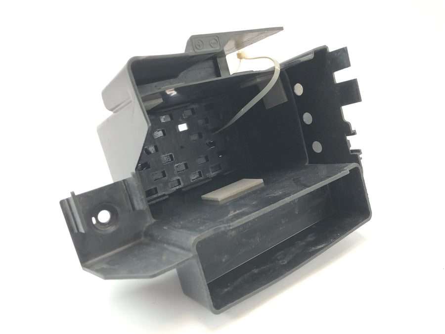 Suzuki VZ 1500 WVCU [2011] - Battery box holder battery housing