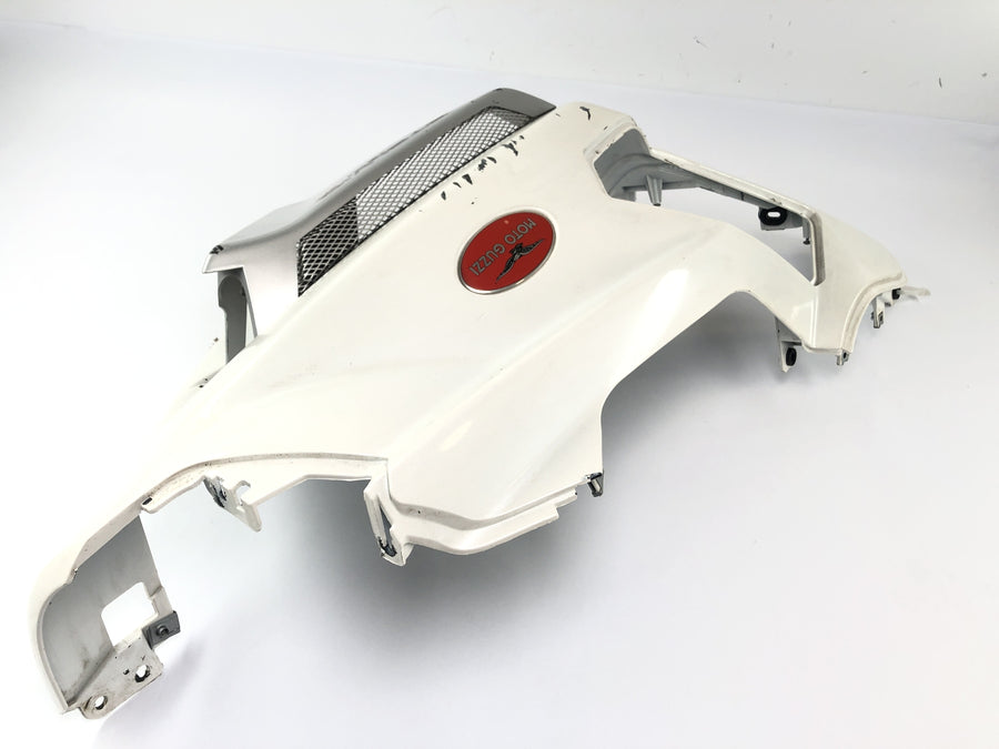 Moto Guzzi Stelvio 1200 4V [2009] - Parte laterale coperta sulla parte di spostamento destro
