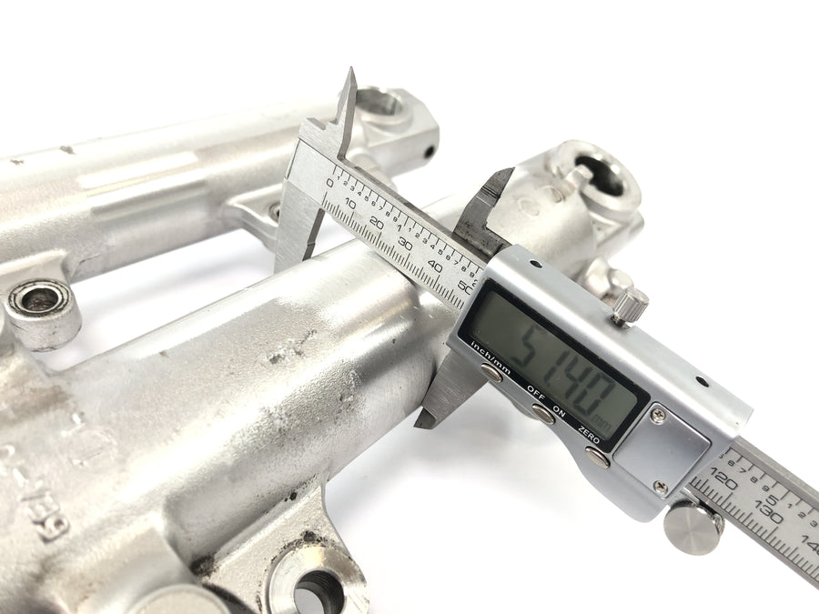 Yamaha XJR 1300 RP06 [2002] - Fourche fourche télescopique avec axe