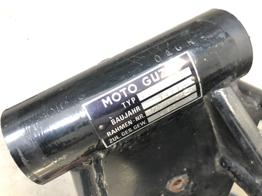Moto Guzzi V7 Special [1971] - cadre avec document d'immatriculation cadre principal châssis châssis châssis de base
