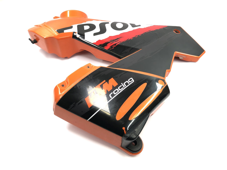 KTM 950 Adventure LC8 [2004] - Tank links Benzintank