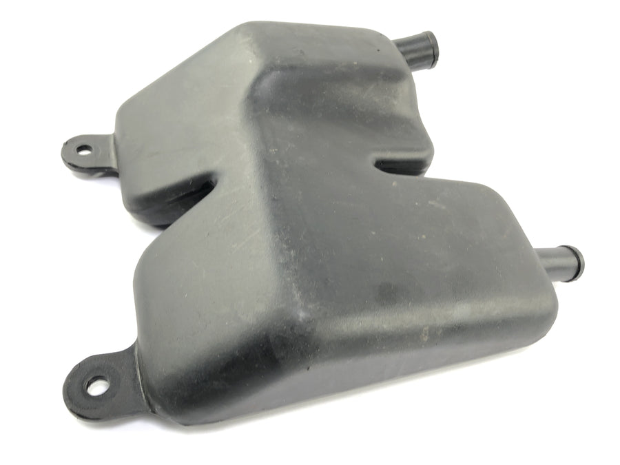 Ducati 900 SS [1991] - Crankcase Ventition Tank