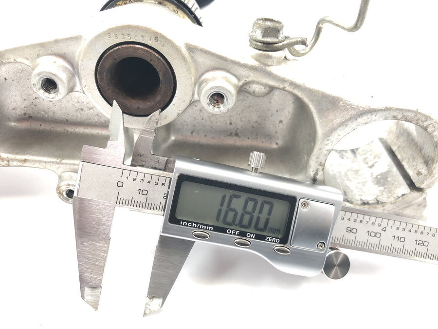Honda XL 600 RM PD03 [1985] - lower fork clamp