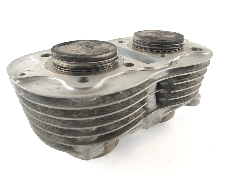 Yamaha XS 400 2A2 [1982] - Cylinder with piston