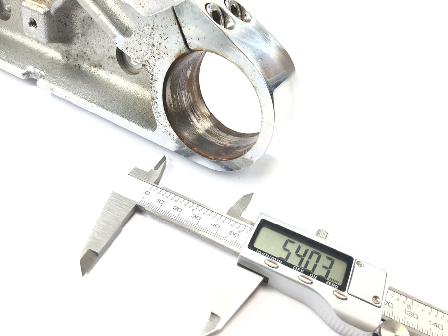 Kawasaki VN 1500 Mean Streak VN50T [2005] - lower fork clamp