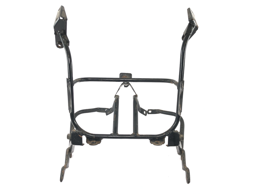 Suzuki RG 250 Gamma GJ21D [1987] - Support de carénage, support de phare, masque avant, support d'instrument
