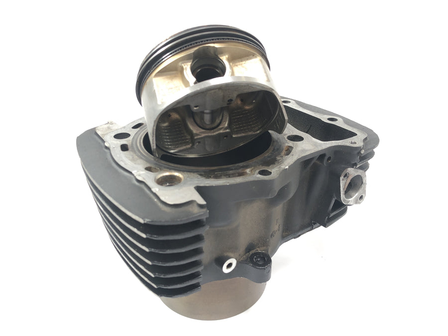 Kawasaki VN 1500 Classic VNT50D [2001] - cylinder kit cylinder with pistons in front