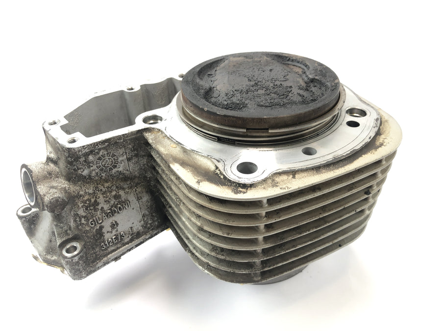 BMW R 1150 GS R21 [2002] - cylinder with piston on the right