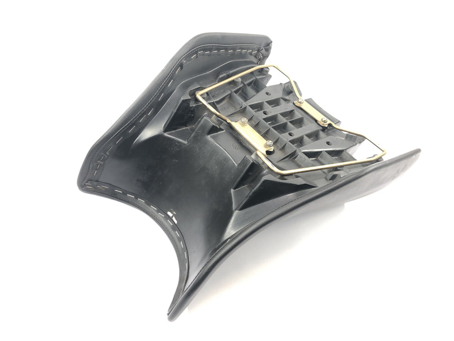 BMW R 1150 RS R22 [2003] - Driver's seat bench seat cushion at the front