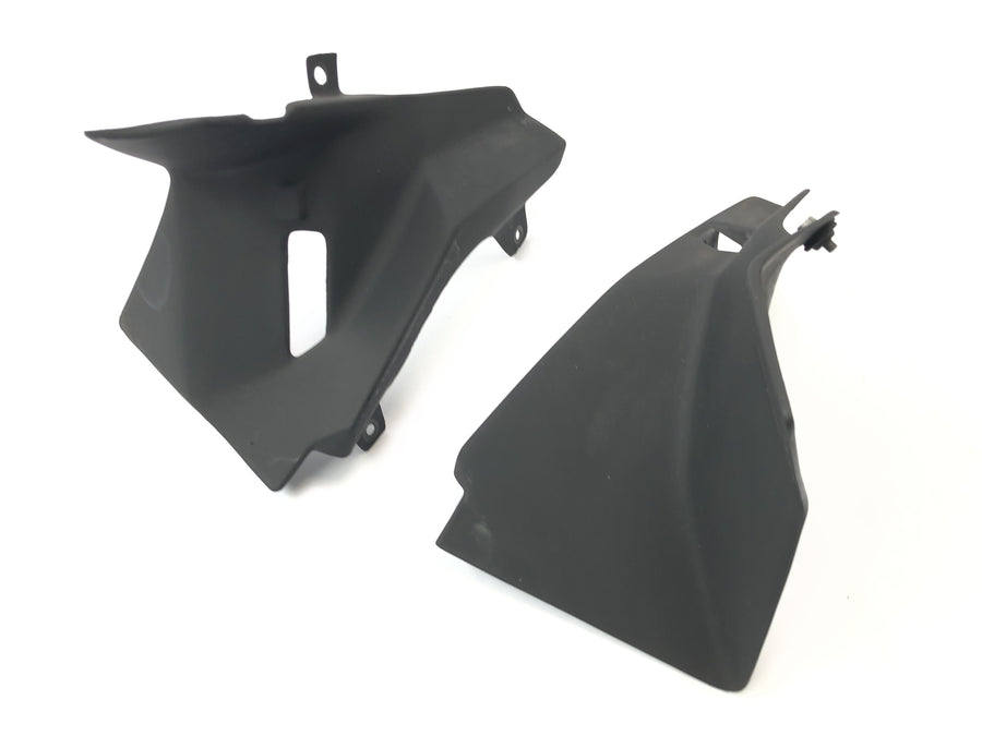 Aprilia RST 1000 FUTURA [2002] - Coppia di coperture per rivestimento laterale
