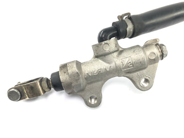 Kawasaki ZXR 400 ZX400L [1992] - Rear brake pump brake cylinder