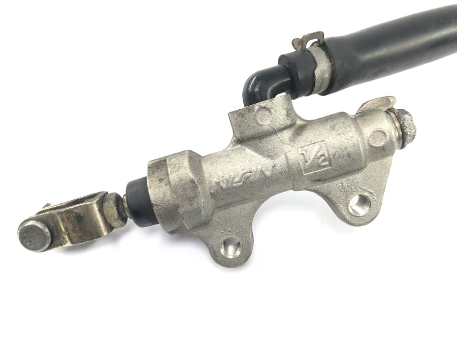 Kawasaki ZXR 400 ZX400L [1992] - Rear brake pump brake cylinder
