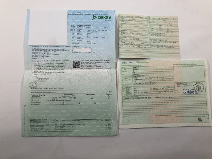 Kawasaki Versys KLE 650 A [2006] - Telaio principale con documenti