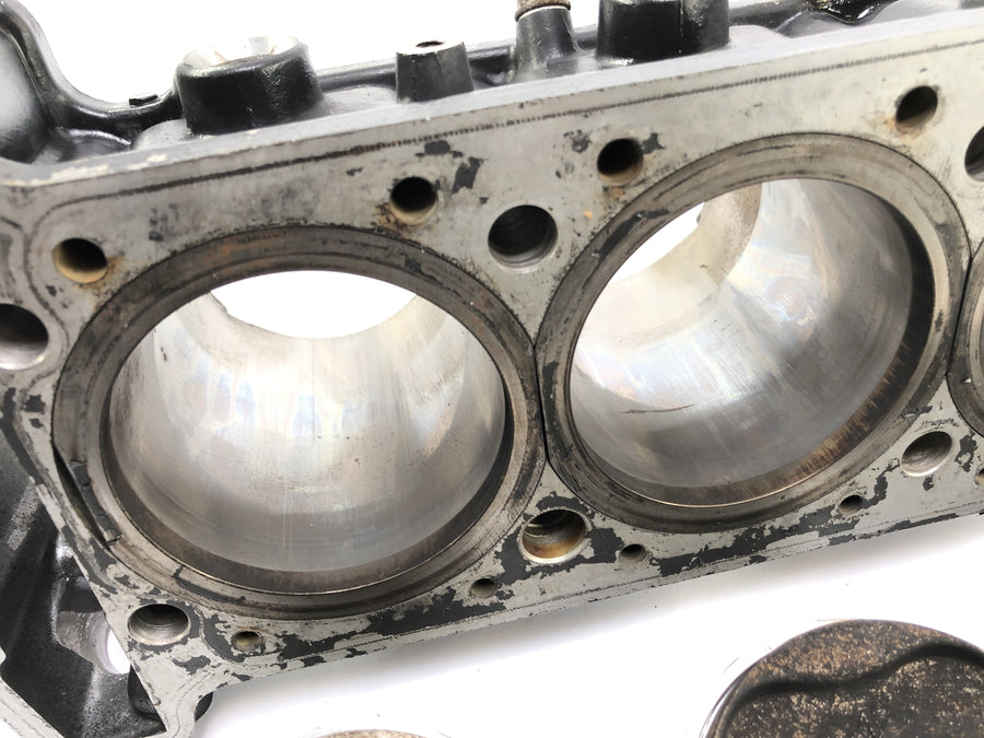Kawasaki GPZ 1000 RX [1987] - Cylinder with piston