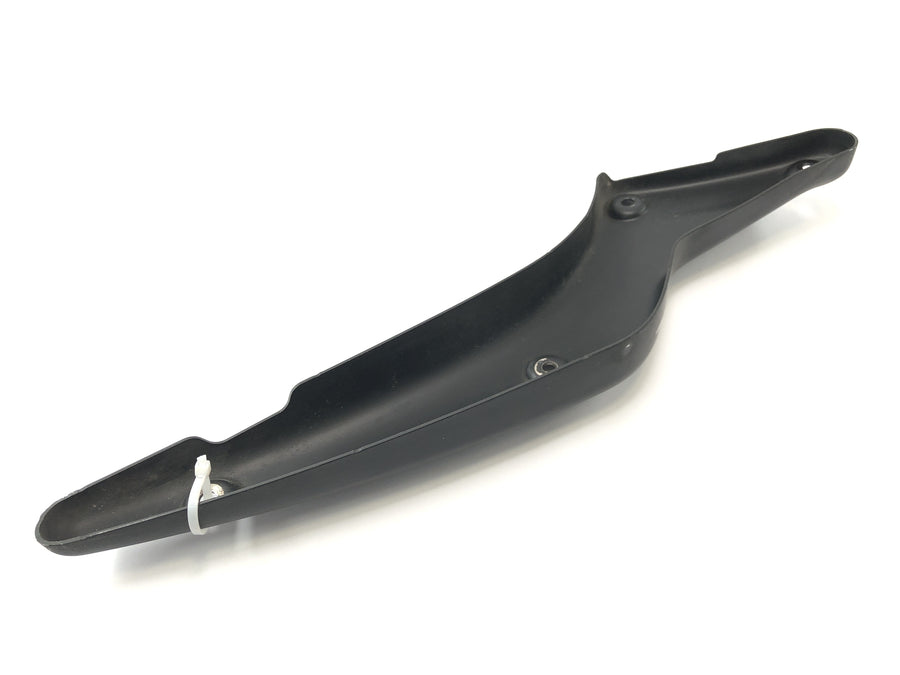 Suzuki VZ 1500 WVCU [2011] - Rear fender strut right bracket rear fender