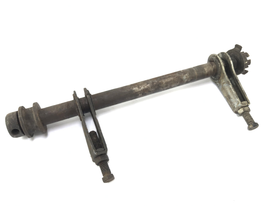 Yamaha XT 500 1U6 [1981] - Rear axle with chain tensioner