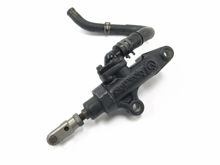 Yamaha Yzf R1 RN09 [2003] - pompe de frein derrière