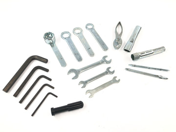 Suzuki Intruder VL 1500 AL [2000] - outils de bord sac à outils kit d'outils original - 0