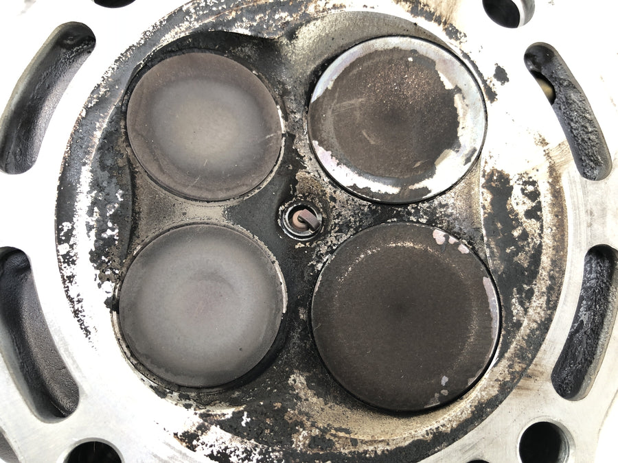 Husqvarna SM 630 A4 [2010] - Culasse à réviser, soupapes défectueuses