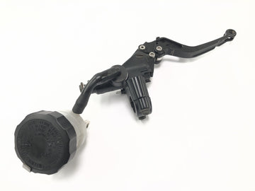 Yamaha YZF R1 RN09 [2003] - Brake pump brake lever at the front
