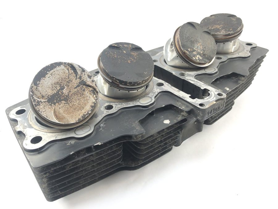 Honda CB 750 RC42 [1996] - cylindre avec piston set