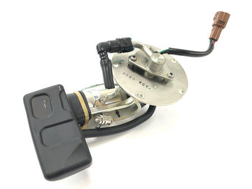 Suzuki VZ 1500 WVCU [2011] - Fuel pump petrol pump fuel feed pump