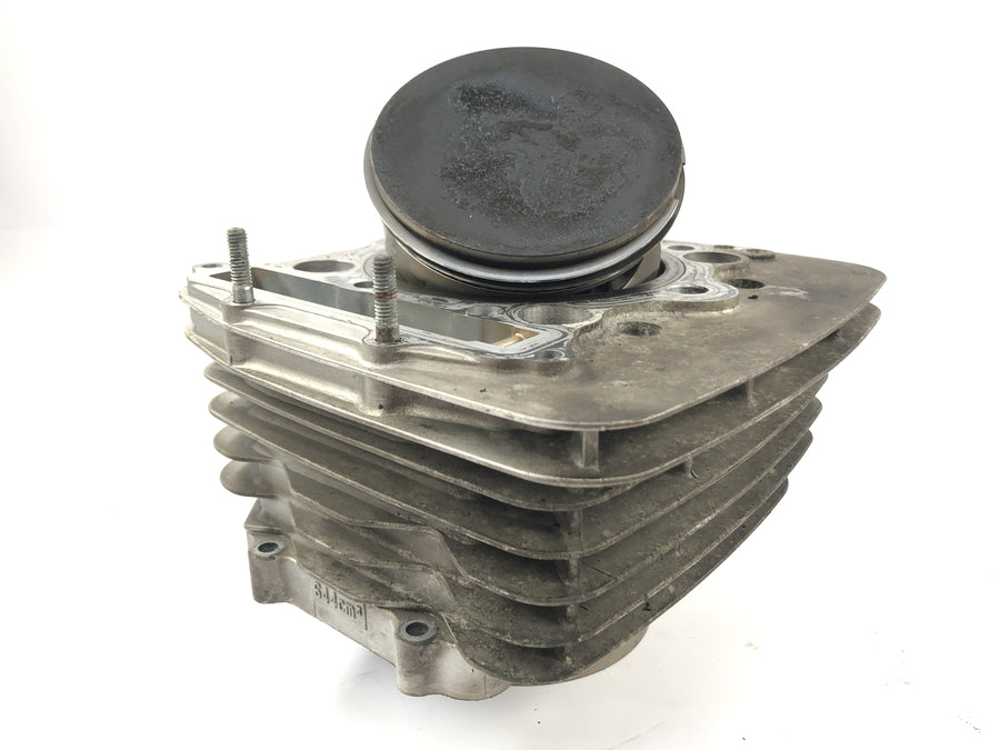 Honda NX 650 RD02 [1989] - cylinder with pistons