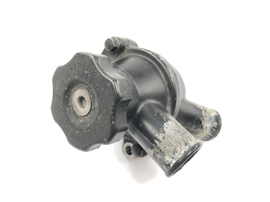 Kawasaki VN 800 VN800A [1996] - Thermostat de liquide de refroidissement, boîtier de thermostat, goulotte de remplissage de liquide de refroidissement