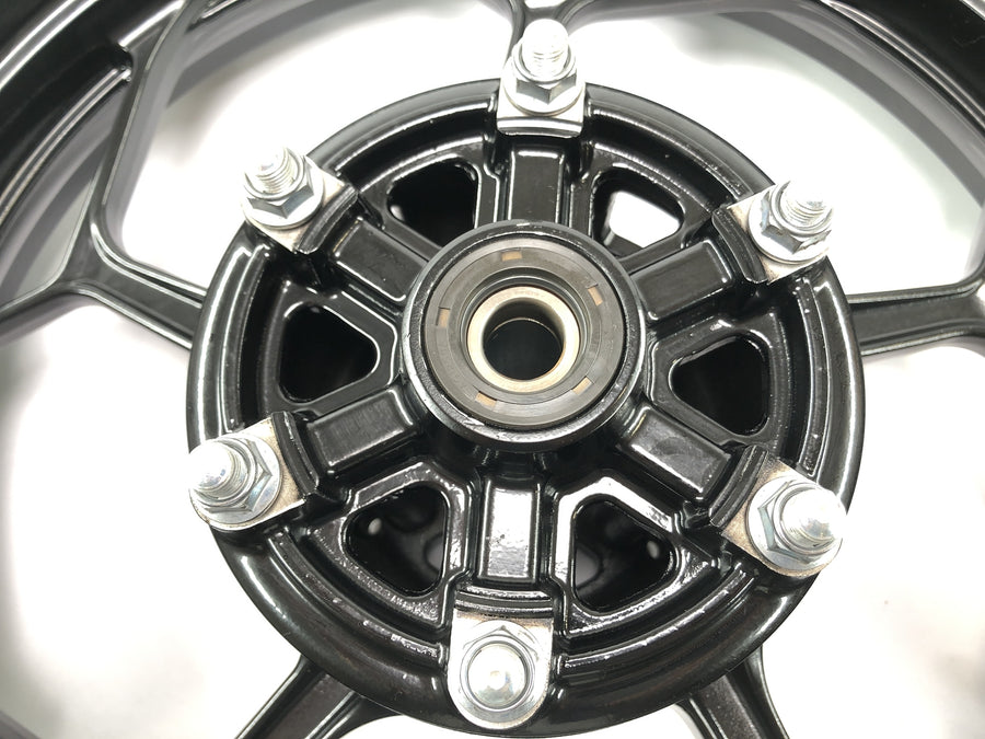 Kawasaki Ninja 125 BX125B [2024] - rear wheel tire rim aluminum rims behind