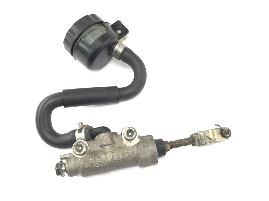 Kawasaki ZRX 1200 S ZRT20A [2002] - brake pump behind